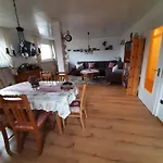 شقة Zur Waldroute